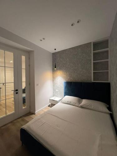 Peaceful Apartment Ish-Blloku Area