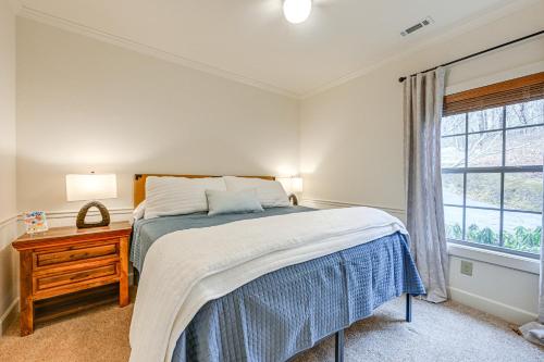 Sapphire Mountaintop Cabin with Views and 2 Decks