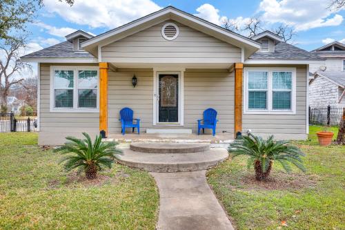 Boat House - A Birdy Vacation Rental in San Antonio, USA