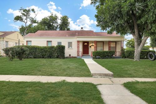 Java - A Birdy Vacation Rental in San Antonio, USA