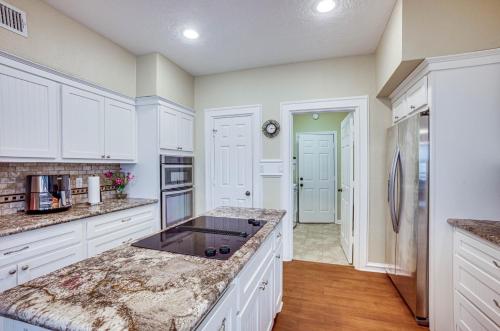 Lakefront Montgomery Home with Private Dock! in Montgomery, USA