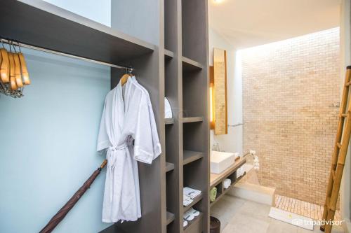 One-Bedroom Villa with Private Pool image 9