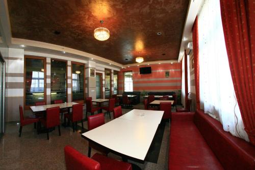 Hotel Seneca - image 10
