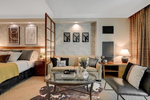 Comfort Suite at MGM Signature Balcony Strip View, Las Vegas (photo 8)