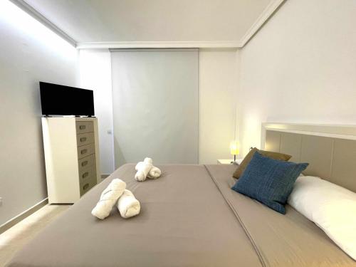 One-Bedroom Apartment image 10
