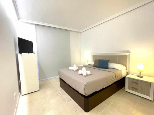 One-Bedroom Apartment image 7