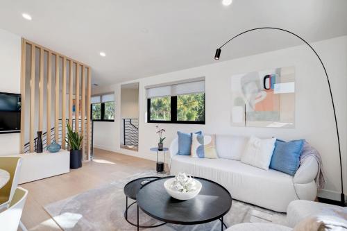 Dazzling Modern Home Close to Downtown Palo Alto and Stanford - Apartment - Menlo Park