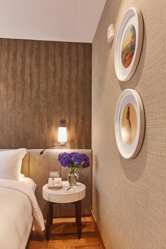 Classic King Room image 4