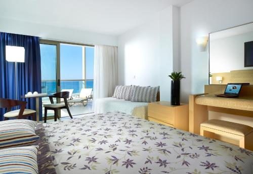 Albatros Spa & Resort Hotel - image 12