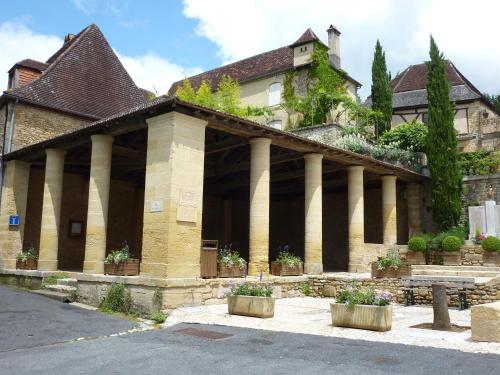 La Roseraie, authentique maison du Périgord noir