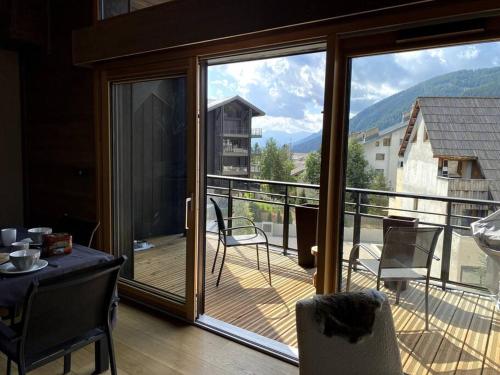 AURON Centre Station - Superbe appartement chalet au pied des pistes in Saint-Étienne-de-Tinée