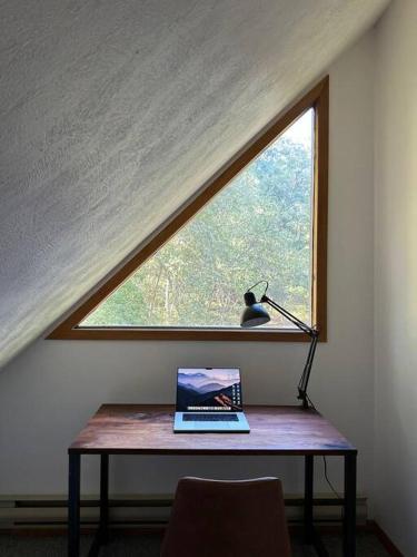 Cozy mountain house at Poconos in Albrightsville, USA