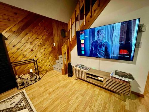 Cozy mountain house at Poconos in Albrightsville, USA