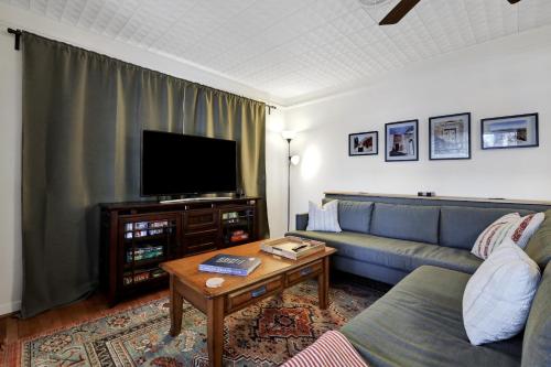 North Park - A Birdy Vacation Rental in San Antonio, USA