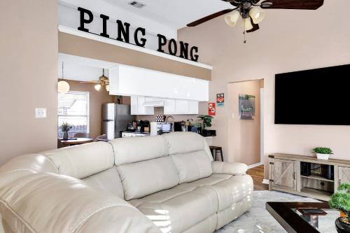 Pong - A Birdy Vacation Rental