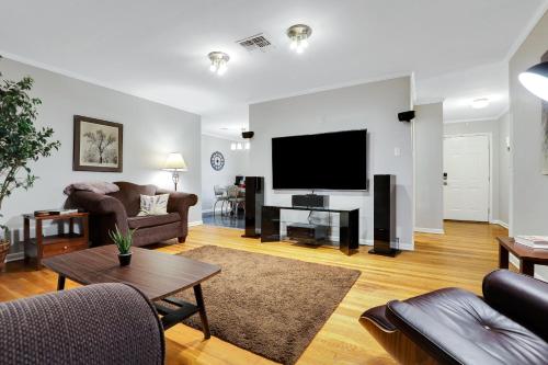 Rhapsody - A Birdy Vacation Rental in San Antonio, USA