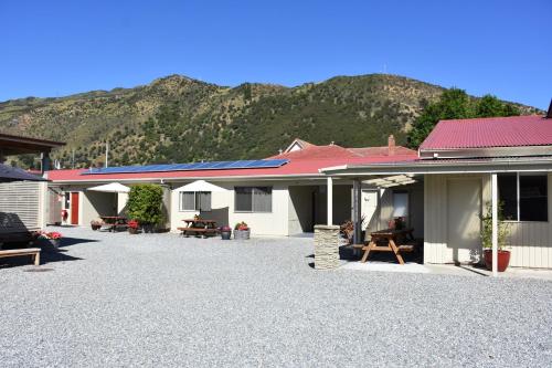 . Roxburgh Motels