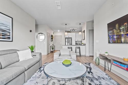 Downtown St Pete 2 Bed Near Tropicana Field WIth Free Parking in St Petersburg, USA
