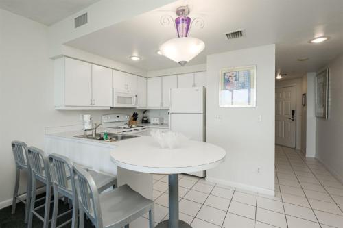 Unit 1805 Ocean Walk - 1 Bedroom Ocean Front in Daytona Beach, USA