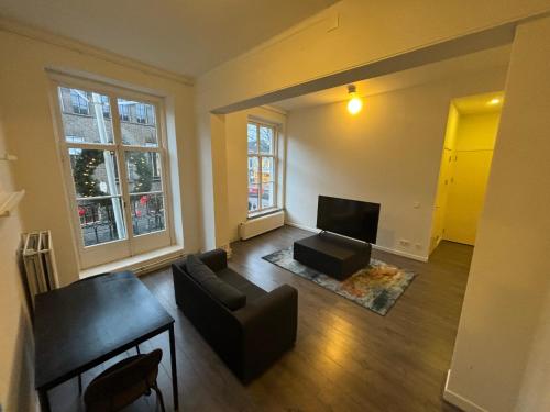 Hermanos City Appartement in Város