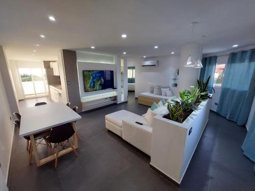 Yaque Suite near Santiago Mariño Caribbean International Airport