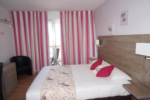1 twin bed