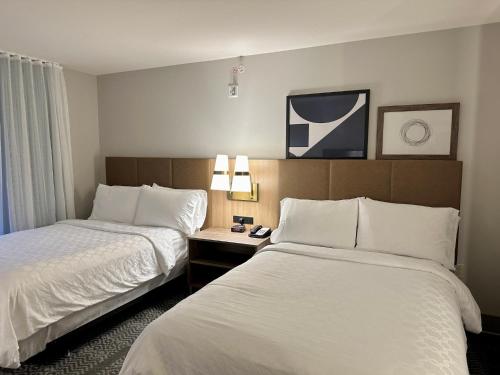 Staybridge Suites Milwaukee West-Oconomowoc, an IHG Hotel