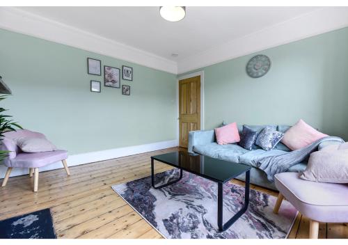 Handsome Family Home Peaceful, Next to Park, London (photo 8)