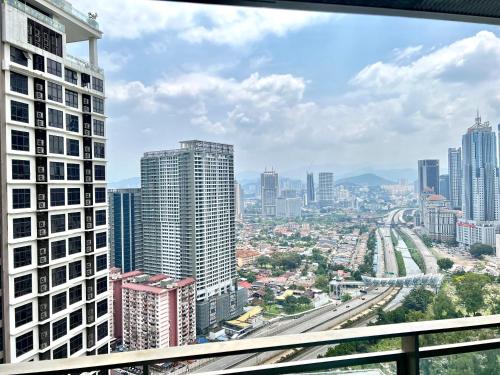 Summer suites KLCC by cozy stay - main image
