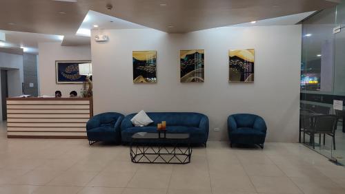 Előcsarnok, Sean’s Pad at Sunvida Tower near SM City Cebu near Sirao Flower Garden