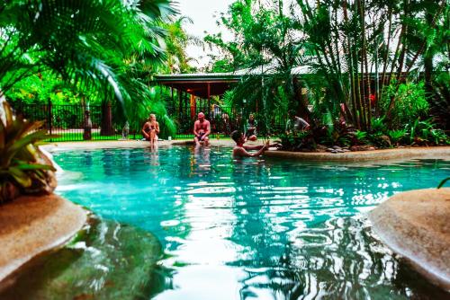 สระว่ายน้ำ, Paperbark Retreat in เมืองคูก