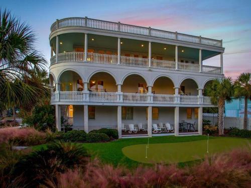 Sea Palace in Isle of Palms, USA