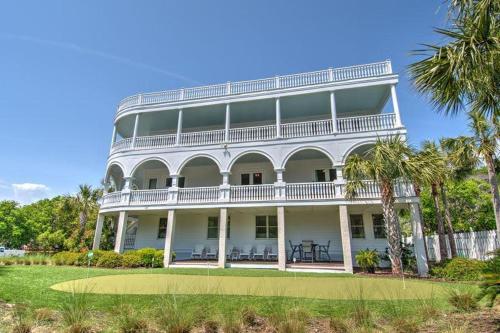 Sea Palace in Isle of Palms, USA