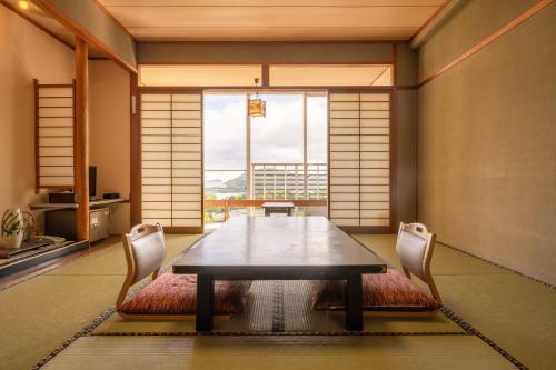 Japanese-Style Room