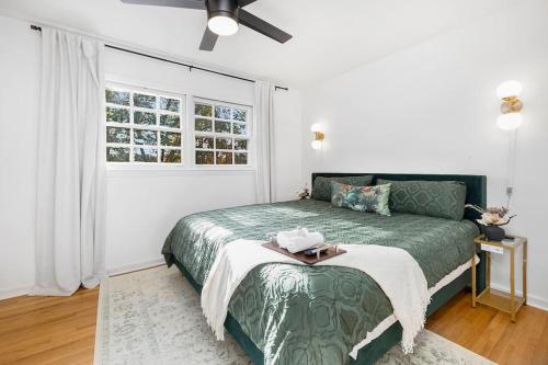 Chic, modern retreat, kids&dog friendly, DT Matthews in Charlotte, USA