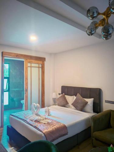 room detail thumbnail 0