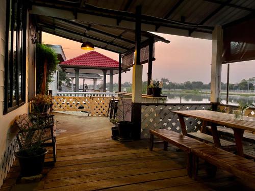 Facilities, บ้านรักษ์ Baan Rak near Wat Lam Phaya Floating Market