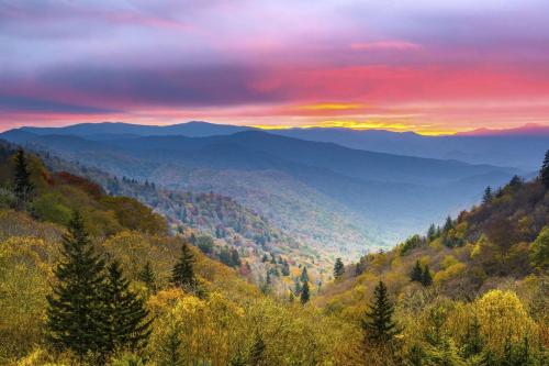 On the Edge in Gatlinburg, USA