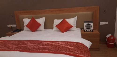 Deluxe Room image 5