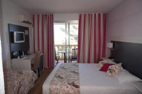 Logis Hotel Le Col De L'ange