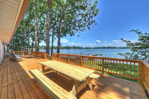 Paddle Out by AvantStay Remodeled Ranch Home