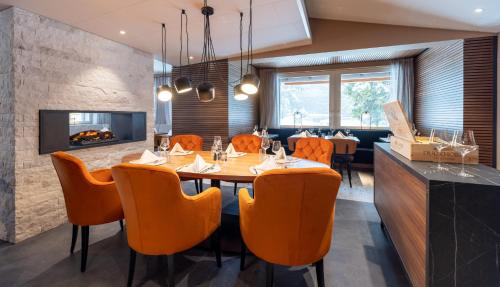 ห้องอาหาร, Hotel Piz Badus in อันเดอมัทท์