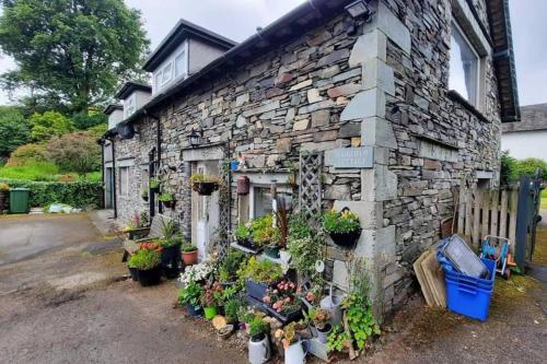 1 Bed Flat - Sleeps 4 - Garden - Parking - Wifi, Hawkshead