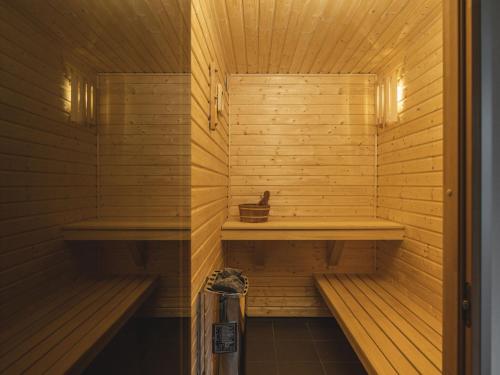  Wellness lodge with sauna and wonderful views in Zuna