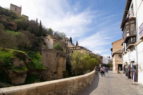 Alhambra Enamora 2. Paseo de los tristes Views 1-B, Гранада (фото 7)