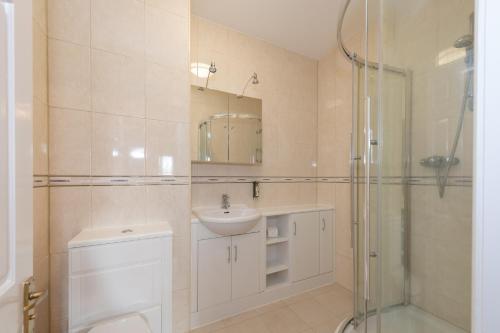 Appleby Manor Hotel & Garden Spa - image 3