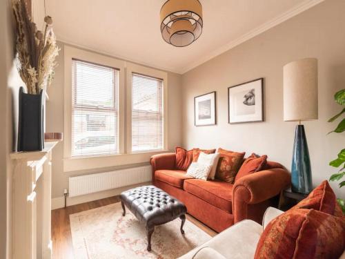 Welcoming terrace with free street parking - Pass the Keys, Bath
