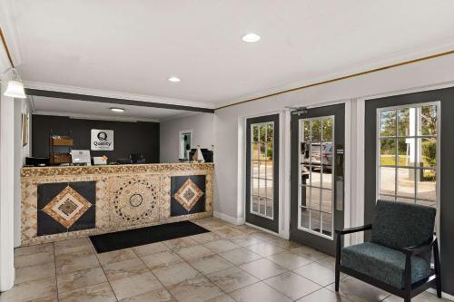 Travelodge by Wyndham Ocean Springs - image 14