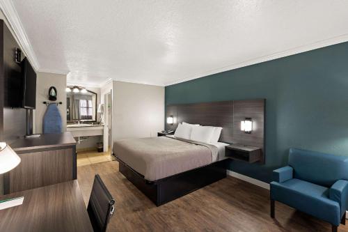 Travelodge by Wyndham Ocean Springs - image 2