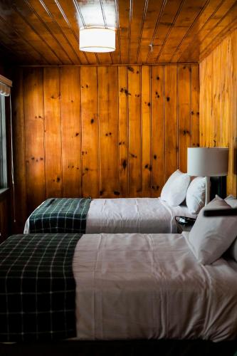 Historic Queen Room with Two Queen Beds